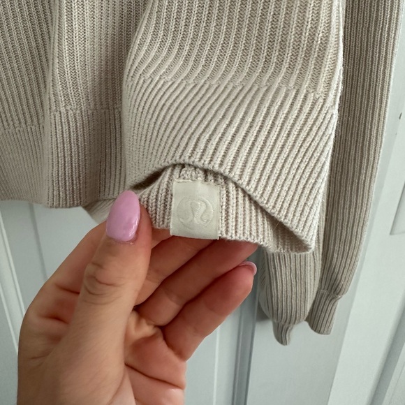 Lululemon Sweater - Picture 3 of 3